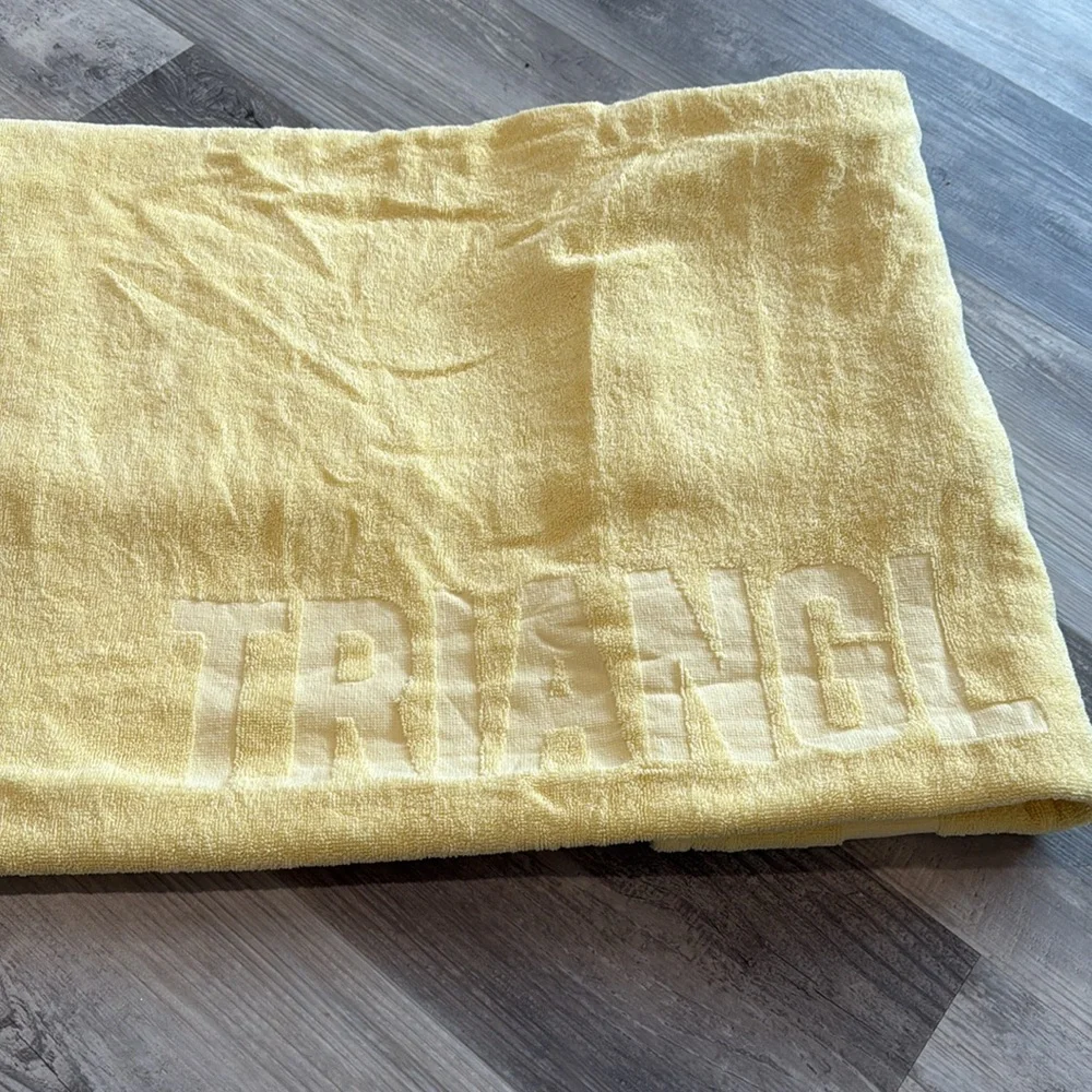 Triangl Yellow Beach Towel